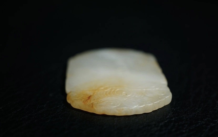 ｜冷门出品｜精选专拍·第贰拾玖场· 明清工老和田玉平生三级子冈牌挂件