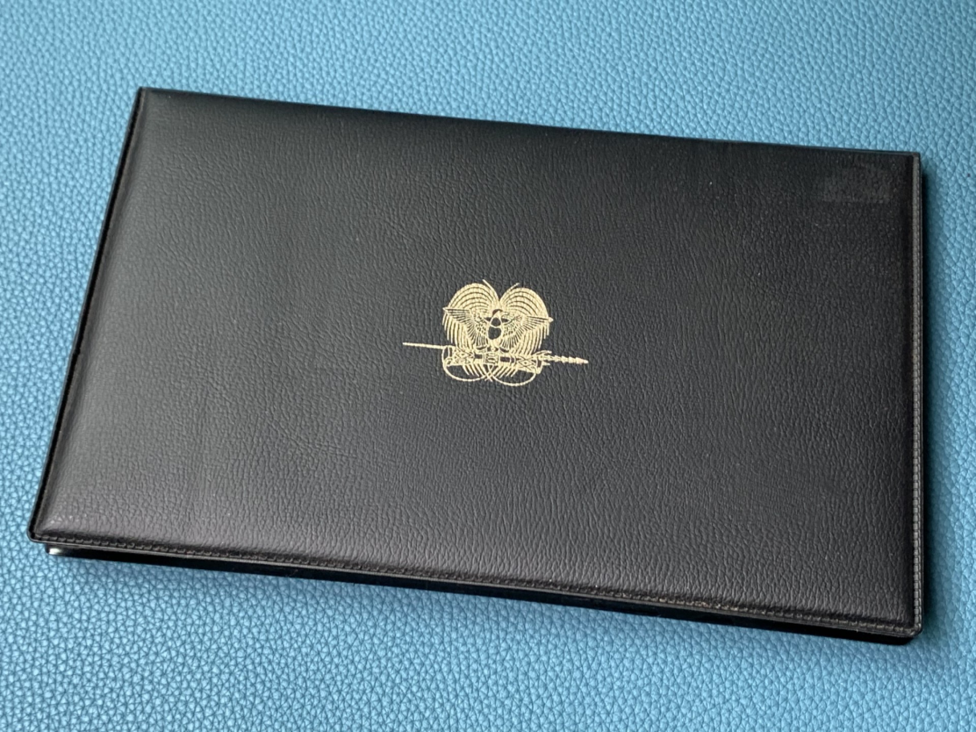 《竞宝斋》第151场-周日，周一，周四 3场 (全场包邮) 原盒 巴布亚新几内亚 1978年 八枚套币 镍币发行量极少