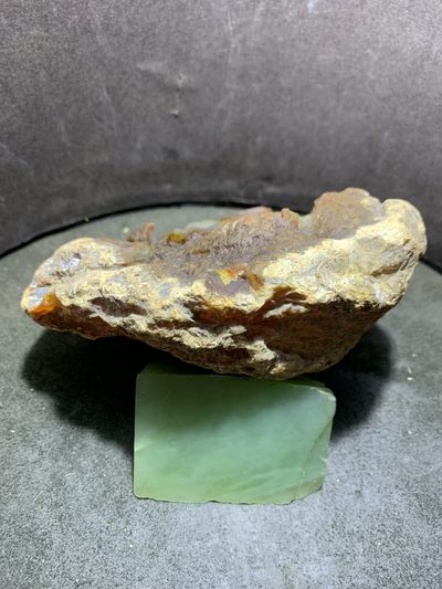 精美天然巴西玛瑙原石雕刻齐天大圣孙悟空摆件，把件一个， 精美天然巴西玛瑙原石雕刻齐天大圣孙悟空摆件，把件一个，