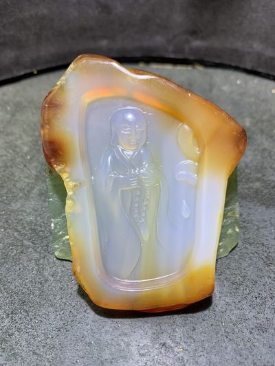 天然马达加斯加原皮玛瑙雕刻一心向佛牌子一块 天然马达加斯加原皮玛瑙雕刻一心向佛牌子一块