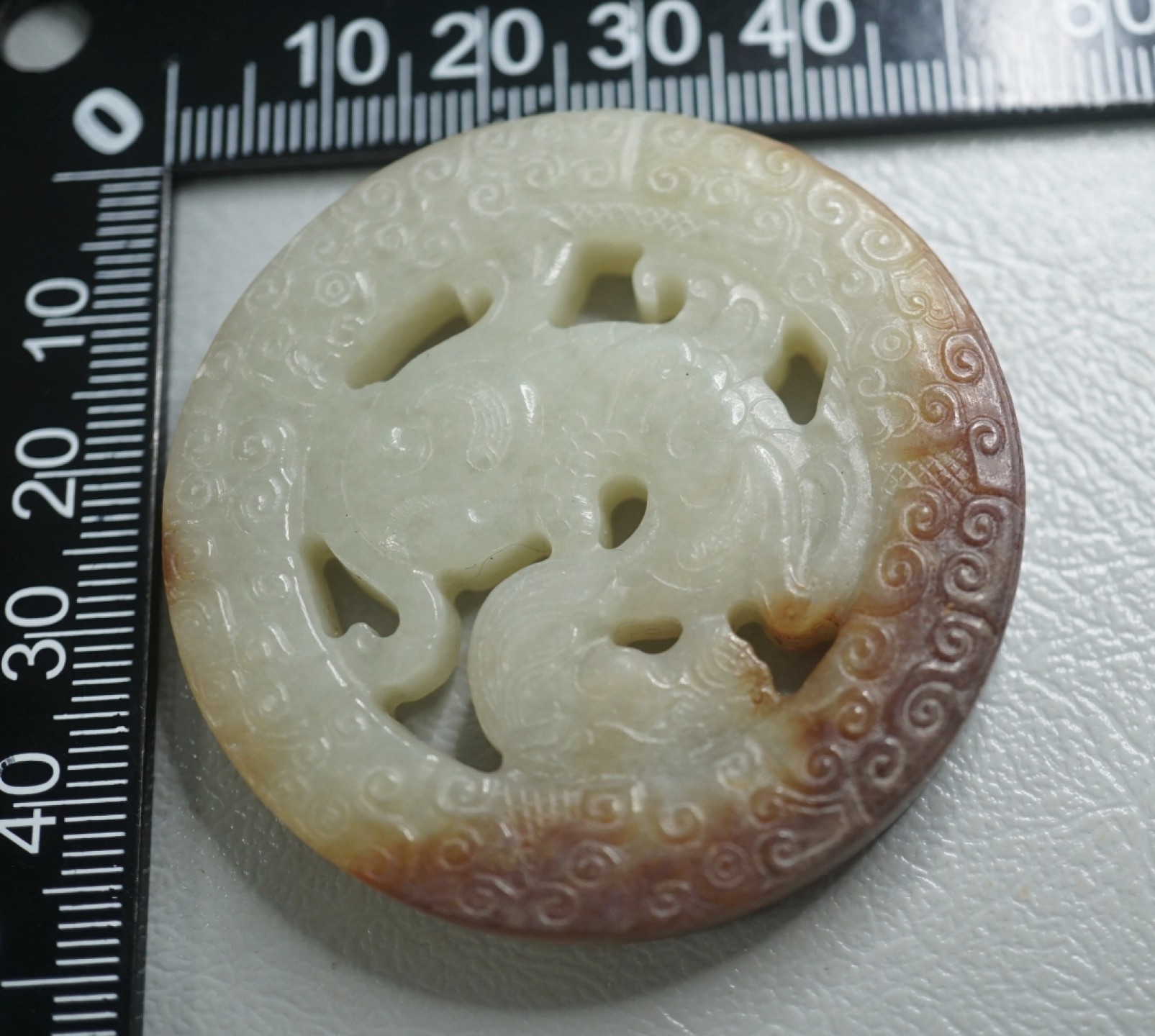 ｜冷门出品｜精选专拍·第贰拾捌场· 和田玉带皮 满工 龙纹玉佩 