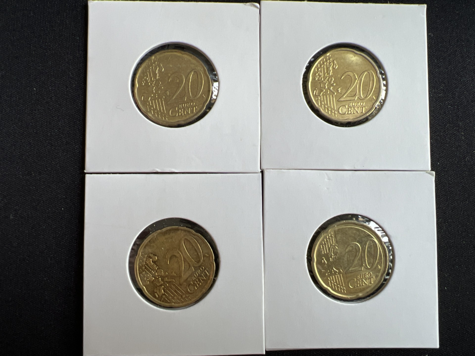 泡泡堂微拍第一 二 〇幕硬币、纸币捡漏可累计专场👿👿，累计满二十元包邮，接受代拍业务 比利时20分四枚