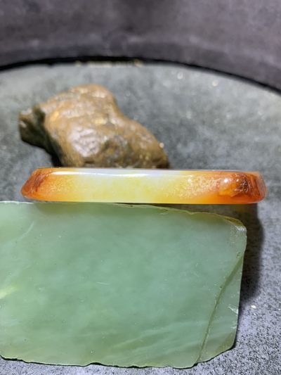 天然马达加斯加原皮玛瑙雕刻一心向佛牌子一块 天然马达加斯加原皮玛瑙雕刻一心向佛牌子一块