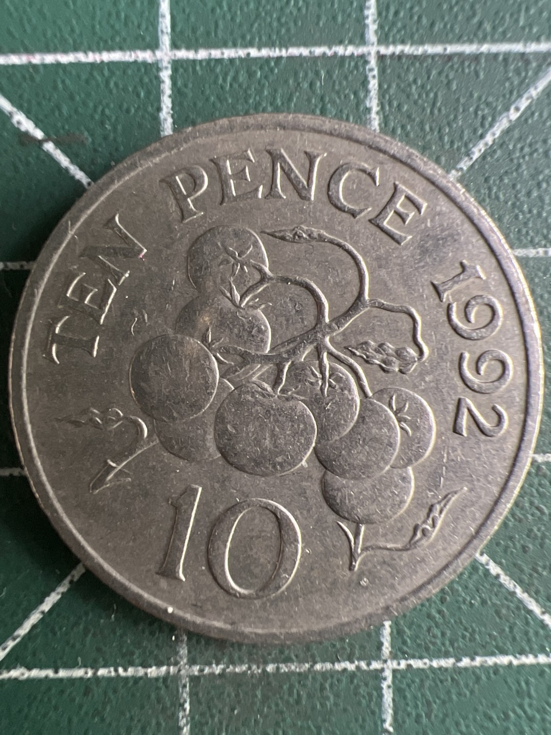 泡泡堂微拍第一 一 九幕硬币捡漏可累计专场👿👿，累计满二十元包邮，接受代拍业务 根西岛十便士