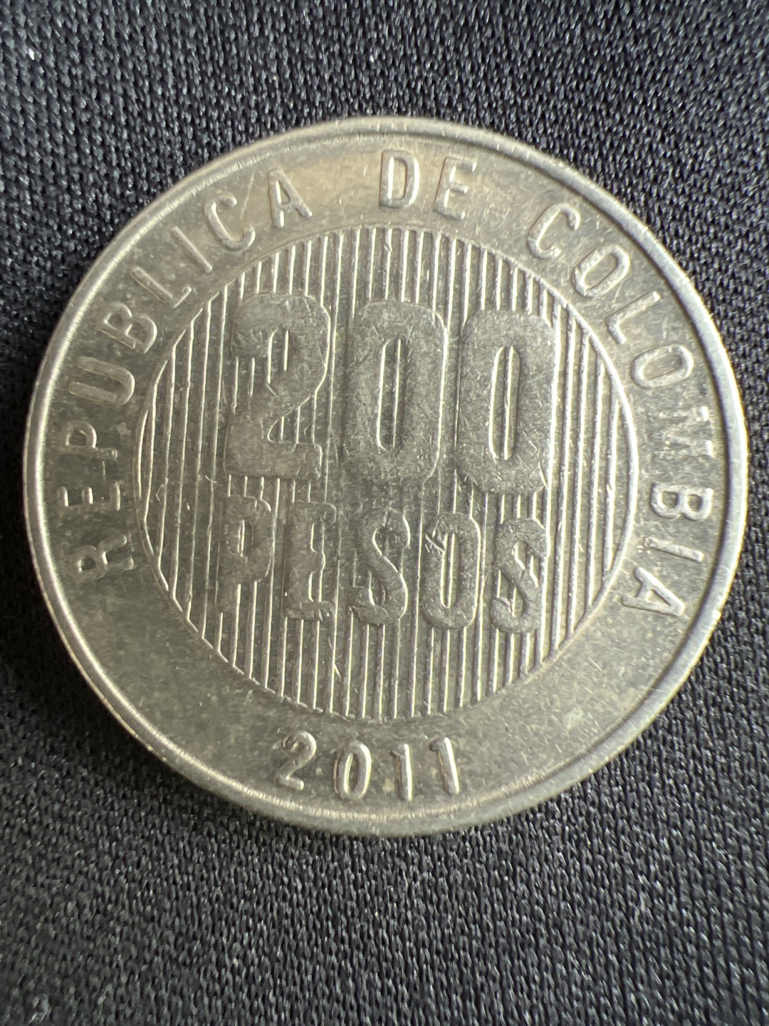 泡泡堂微拍第一 二 二幕硬币捡漏可累计专场👿👿，累计满二十元包邮，接受代拍业务 哥伦比亚200比索