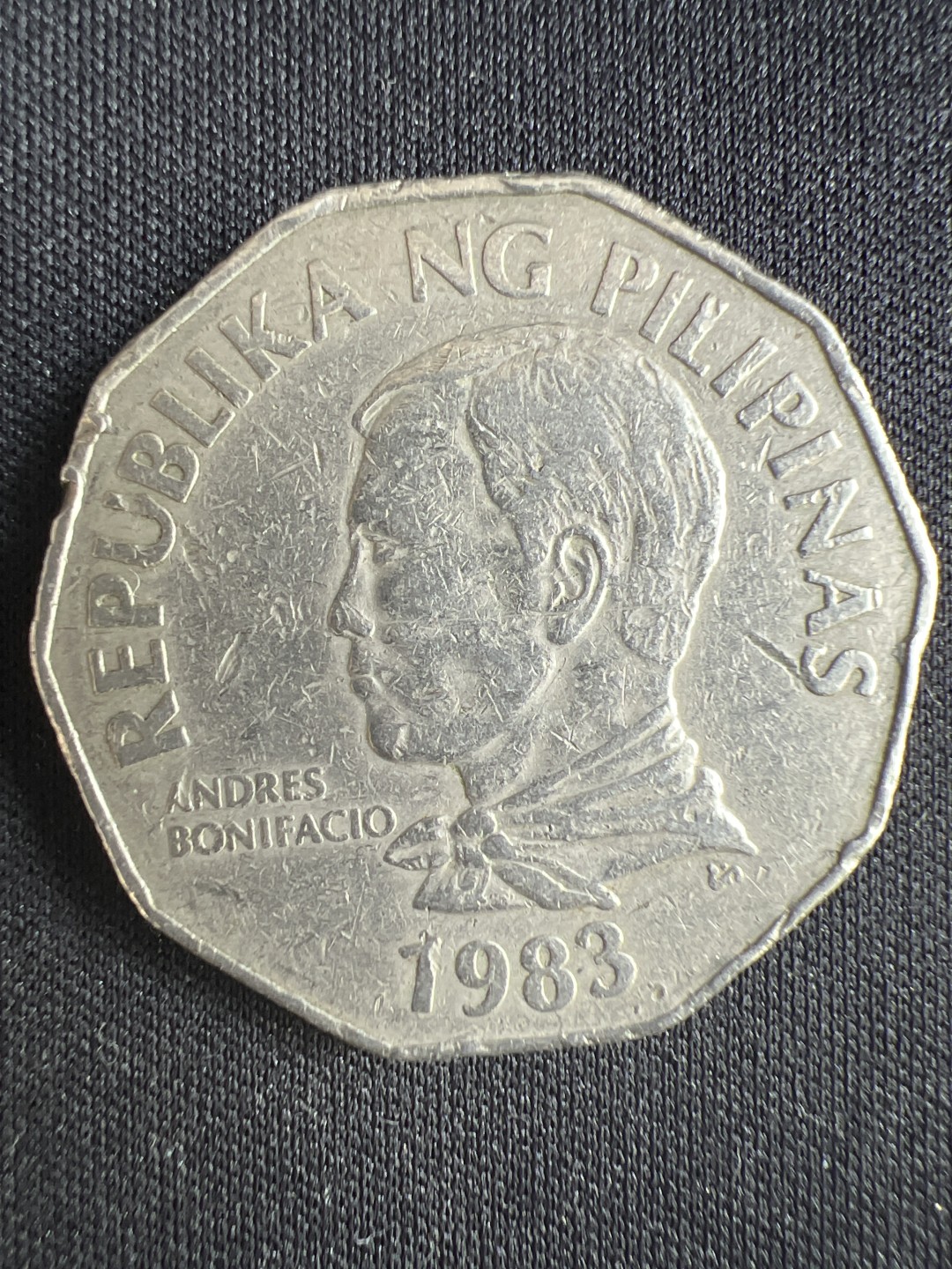 泡泡堂微拍第一 二 二幕硬币捡漏可累计专场👿👿，累计满二十元包邮，接受代拍业务 菲律宾2比索