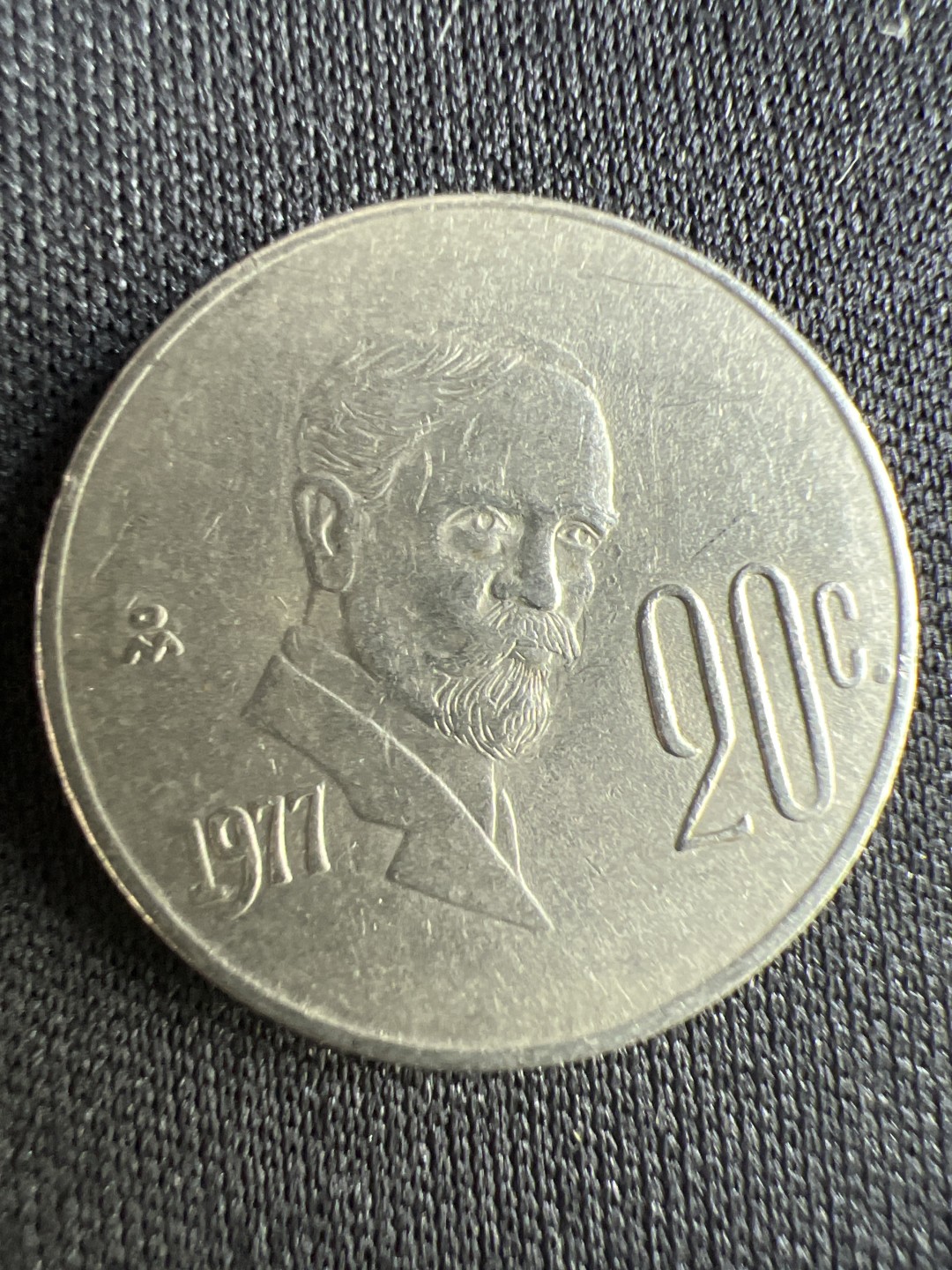 泡泡堂微拍第一 二 二幕硬币捡漏可累计专场👿👿，累计满二十元包邮，接受代拍业务 墨西哥20C