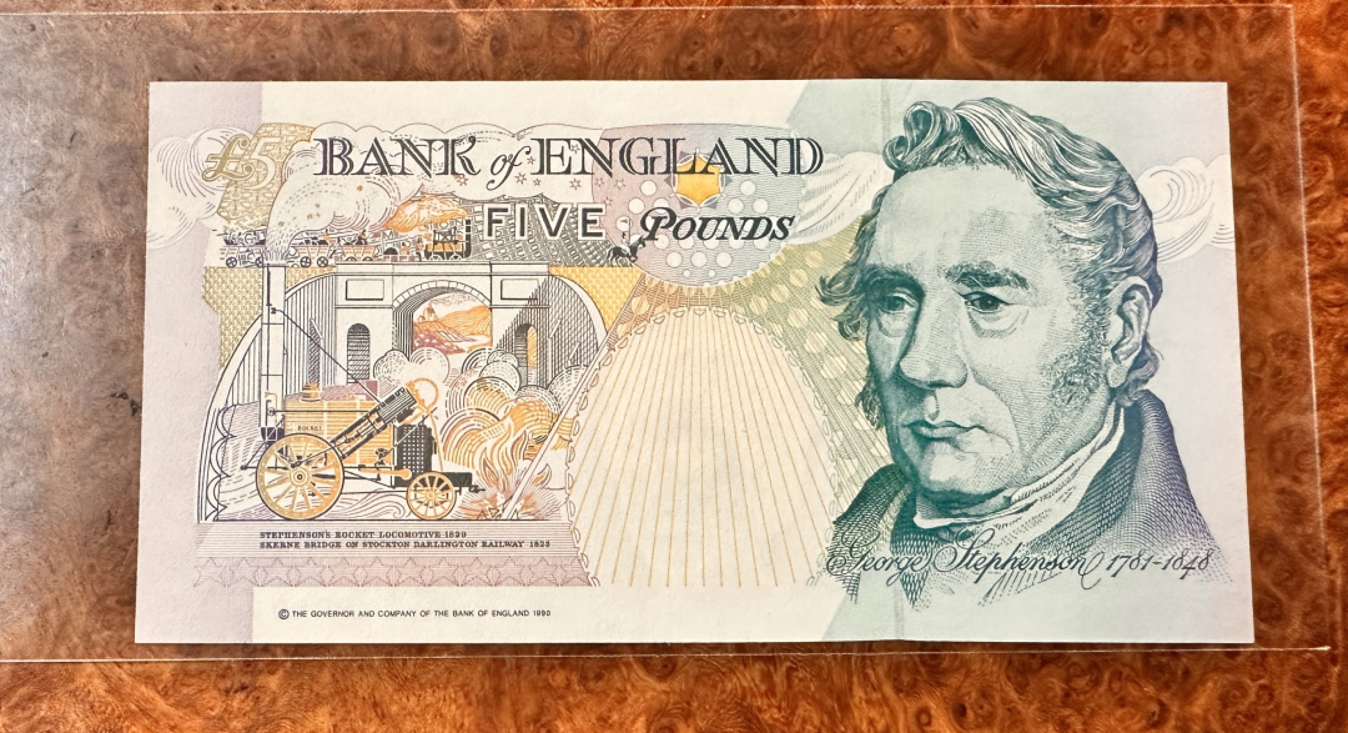 Chase Auction 第21期 - - 外钞、民国钞和人民币混合场！ 英国E序列5镑，皇冠版，unc，品相如图！
