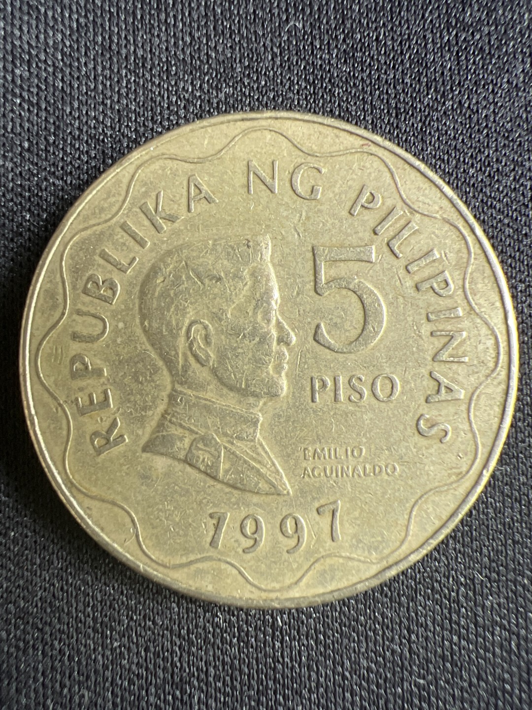 泡泡堂微拍第一 二 一幕硬币捡漏可累计专场👿👿，累计满二十元包邮，接受代拍业务 菲律宾5比索