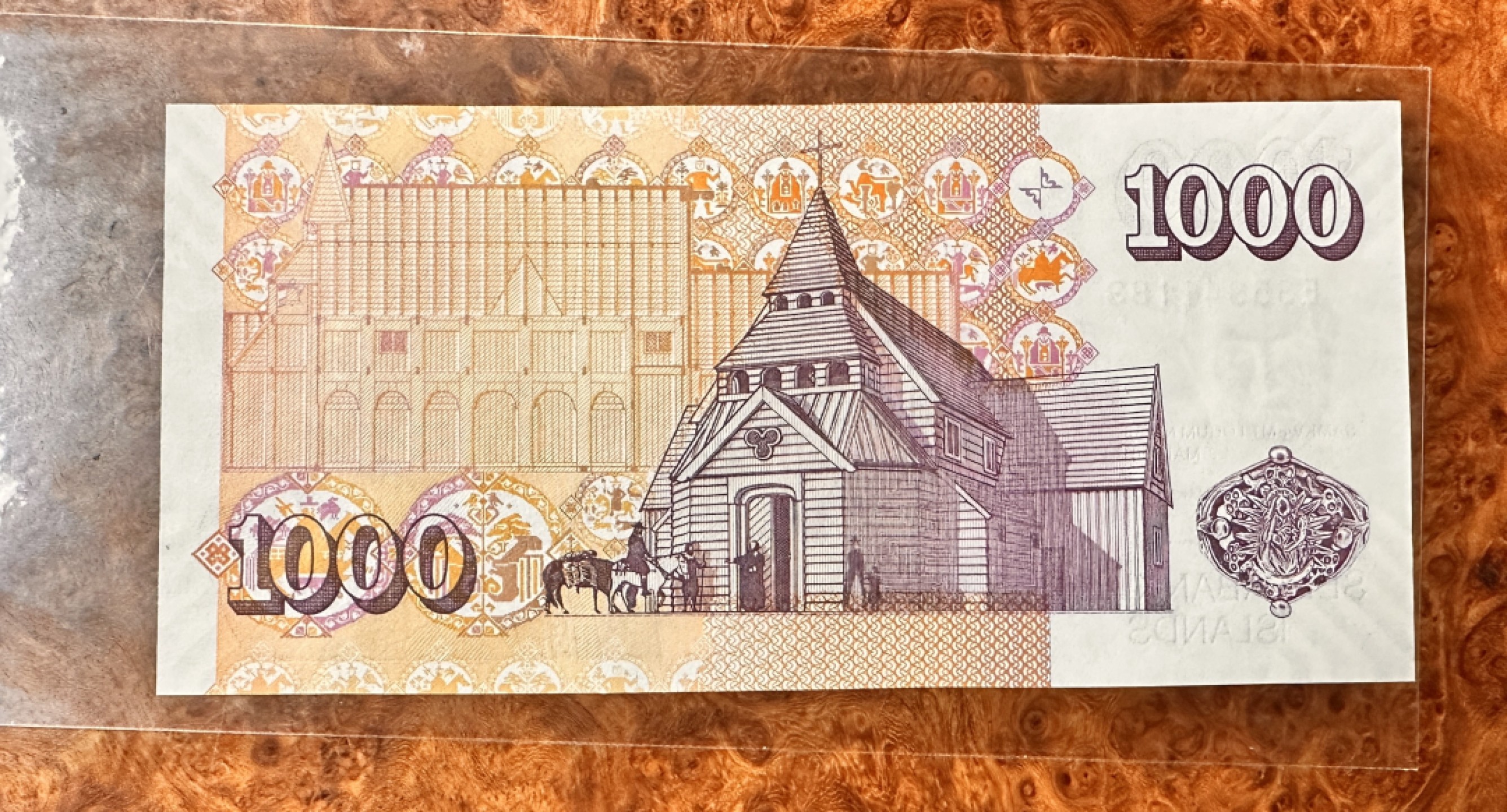 Chase Auction 第21期 - - 外钞、民国钞和人民币混合场！ 冰岛1000元，unc，品相如图！