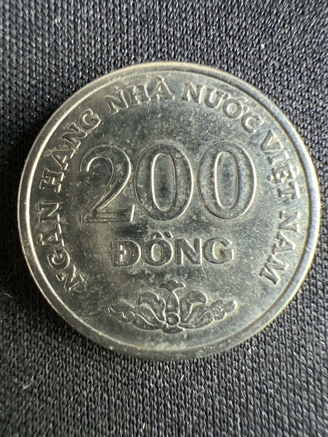 泡泡堂微拍第一 二 二幕硬币捡漏可累计专场👿👿，累计满二十元包邮，接受代拍业务 越南200盾