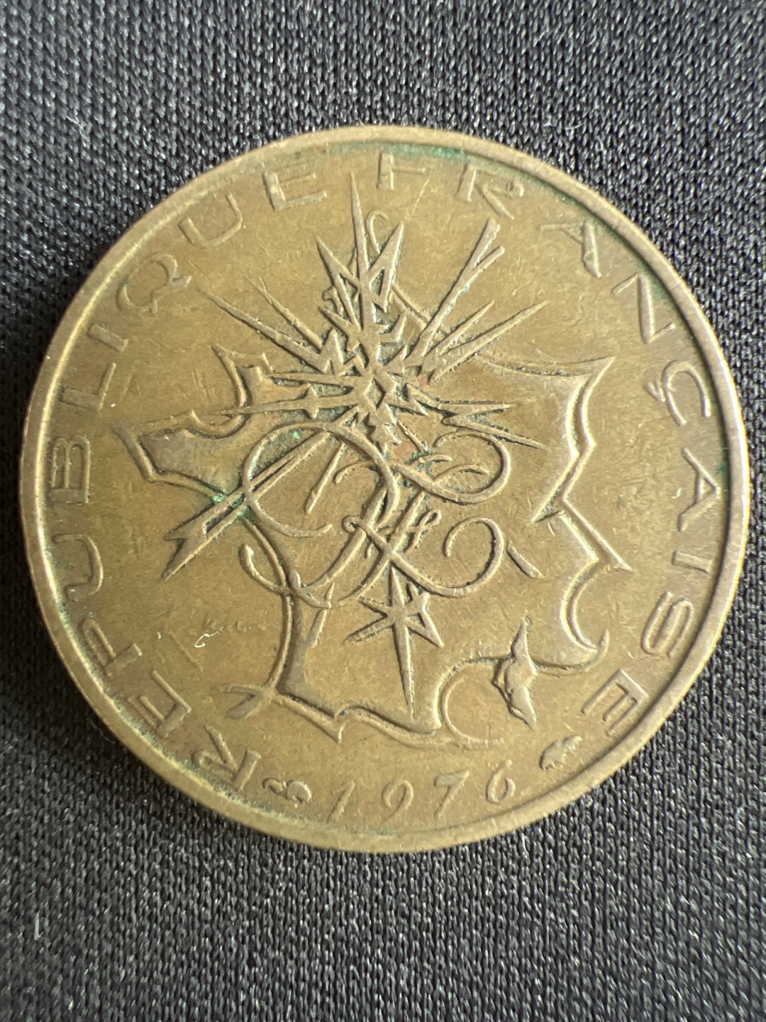 泡泡堂微拍第一 二 二幕硬币捡漏可累计专场👿👿，累计满二十元包邮，接受代拍业务 法国10法郎