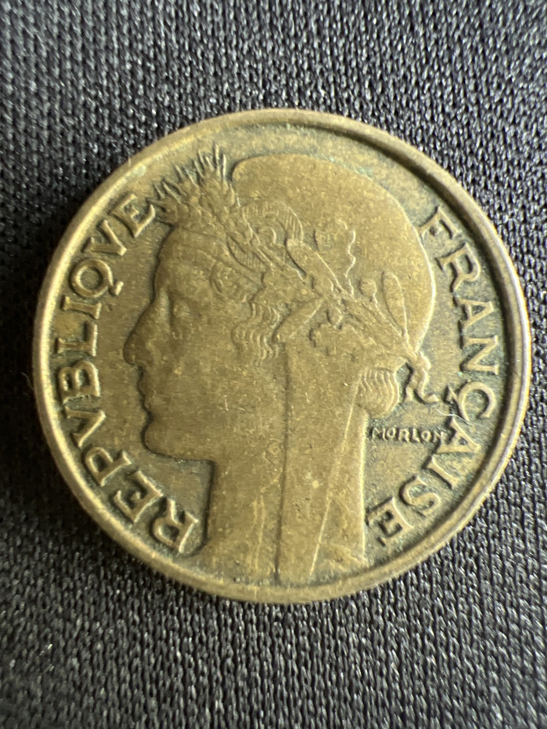 泡泡堂微拍第一 二 二幕硬币捡漏可累计专场👿👿，累计满二十元包邮，接受代拍业务 法国50分