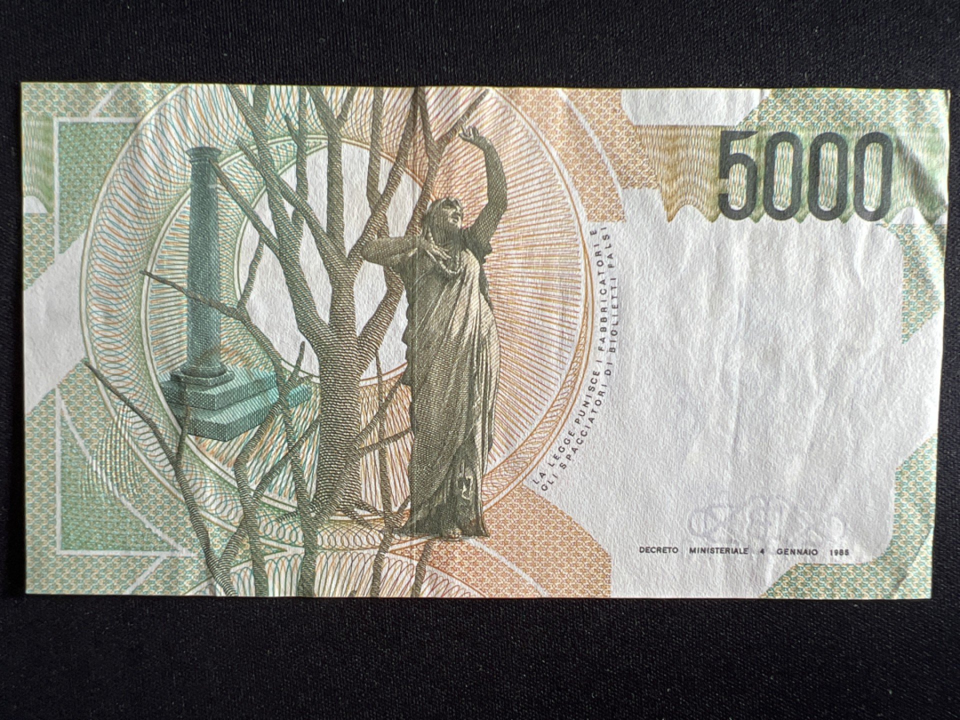 泡泡堂微拍第一 二 〇幕硬币、纸币捡漏可累计专场👿👿，累计满二十元包邮，接受代拍业务 意大利5000里拉