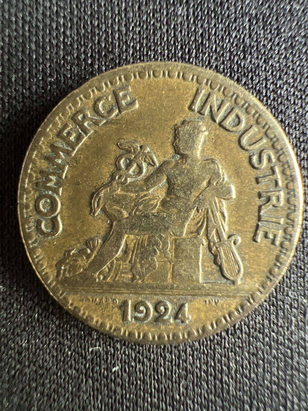 泡泡堂微拍第一 二 一幕硬币捡漏可累计专场👿👿，累计满二十元包邮，接受代拍业务 法国50分