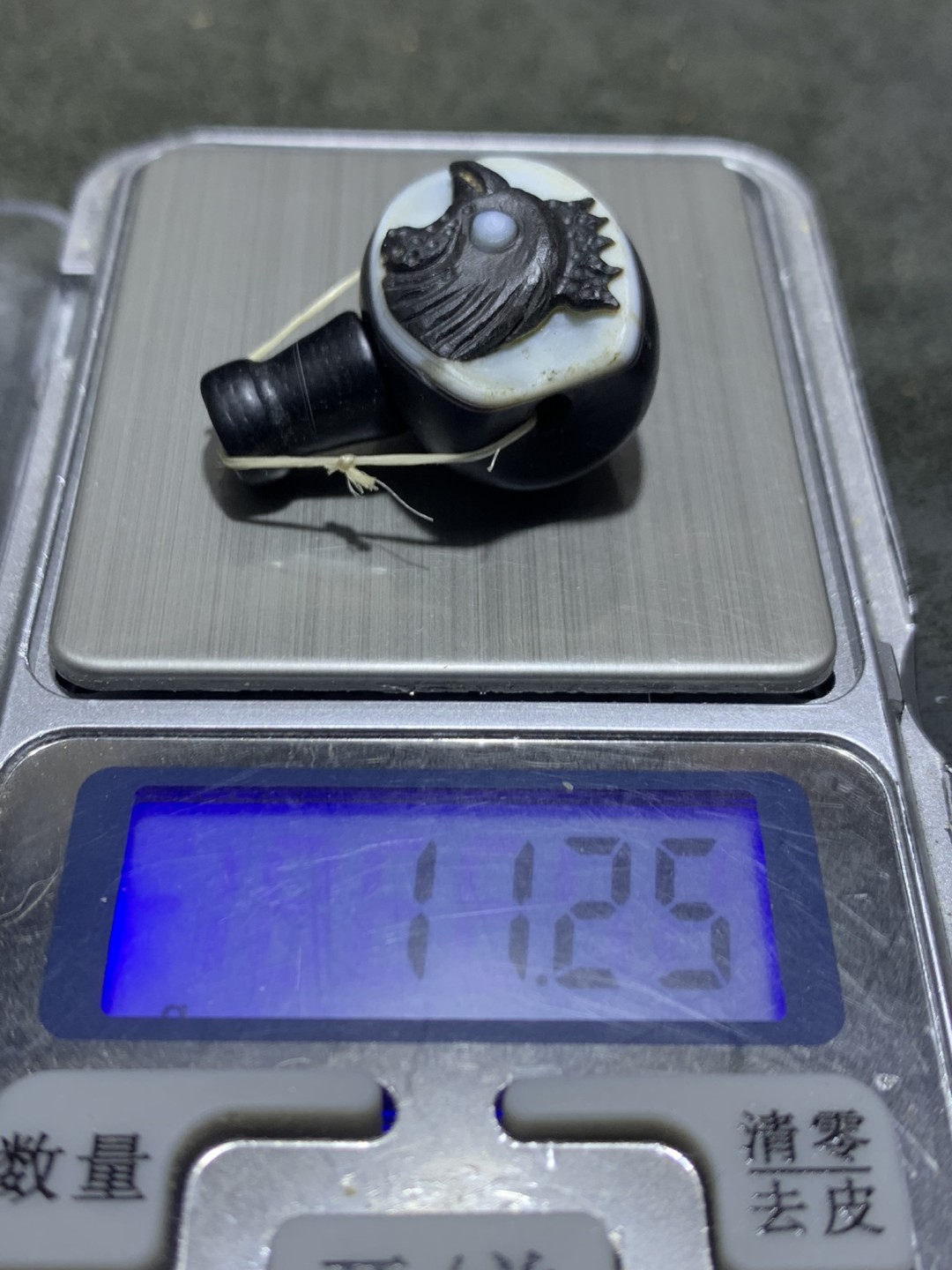 精品药师玛瑙雕刻雄鸡三通佛头一套，
