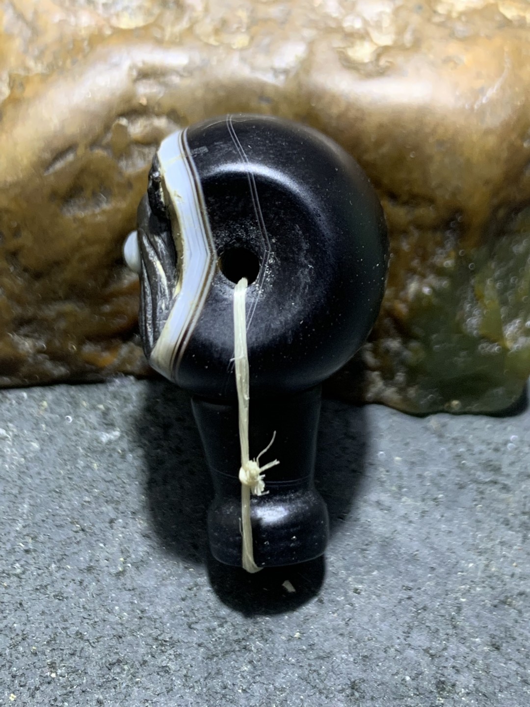 精品药师玛瑙雕刻雄鸡三通佛头一套，