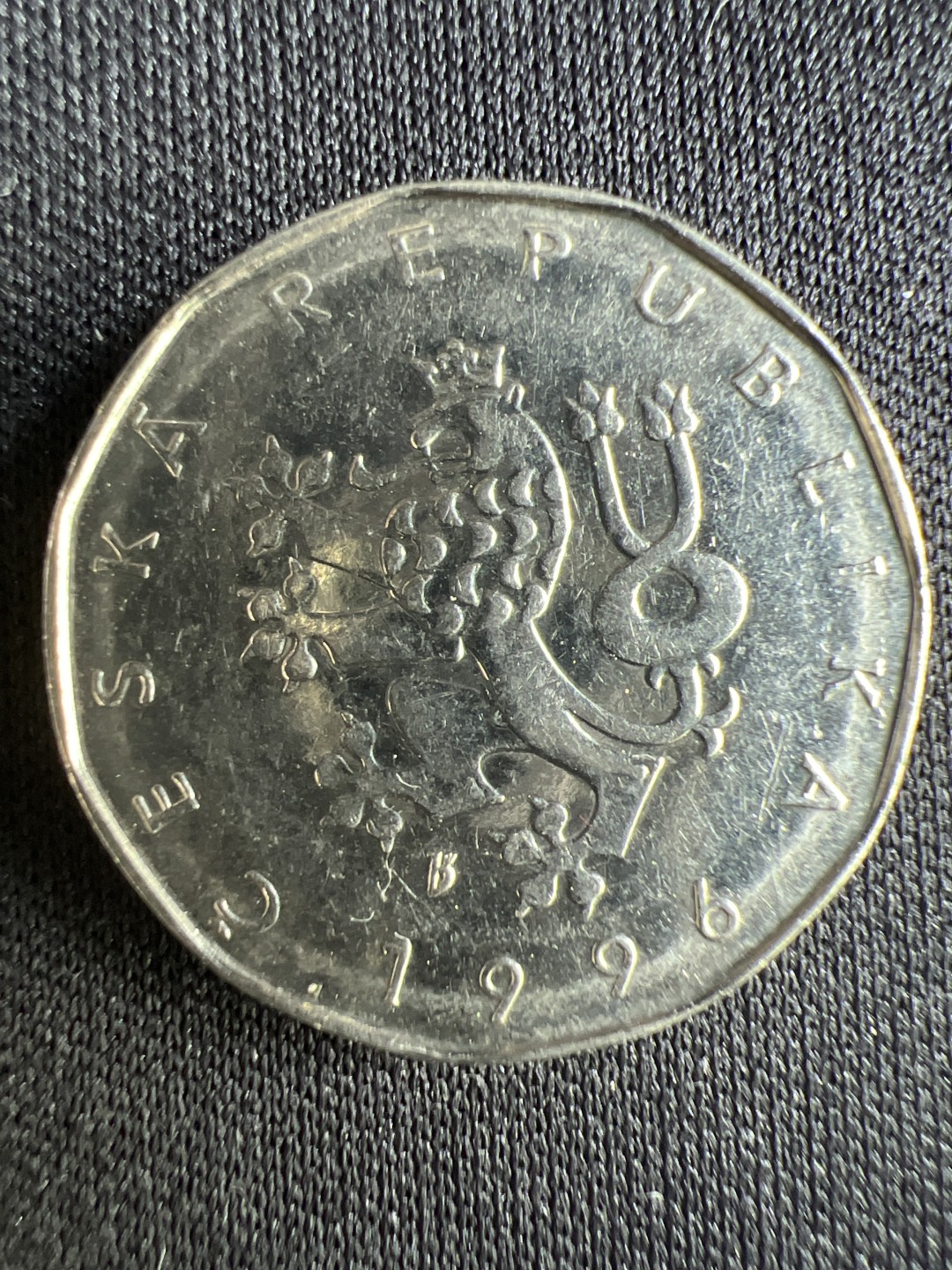 泡泡堂微拍第一 二 二幕硬币捡漏可累计专场👿👿，累计满二十元包邮，接受代拍业务 捷克2克朗