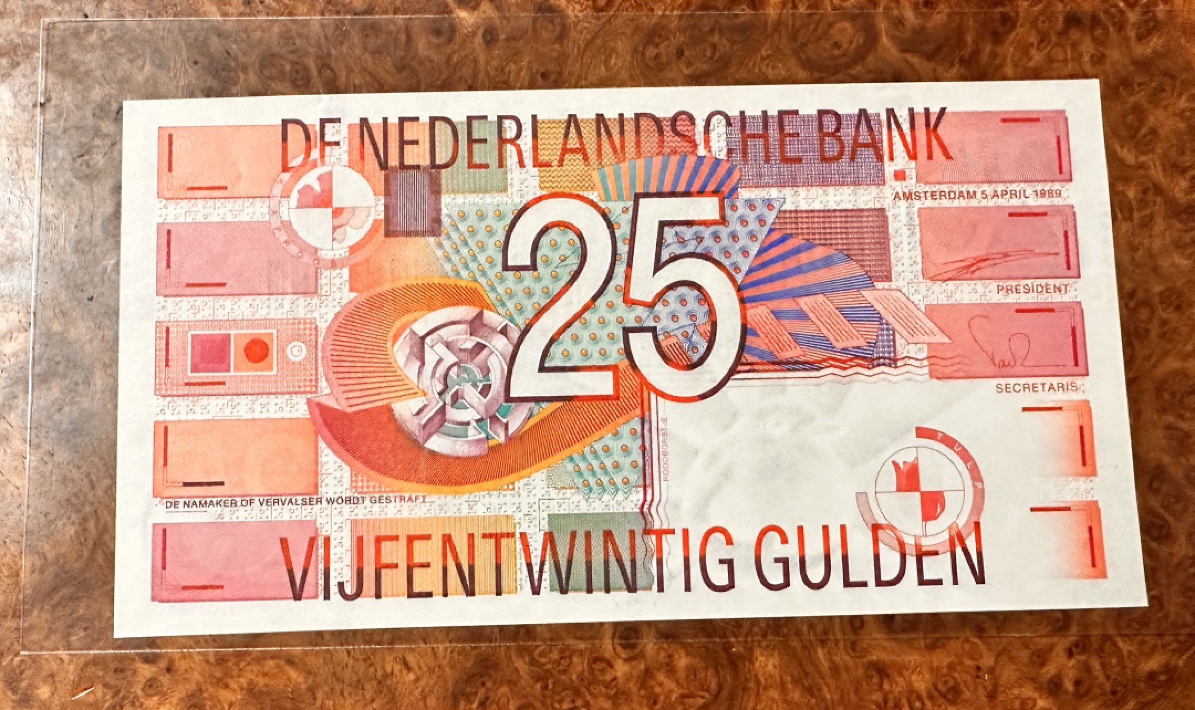 Chase Auction 第21期 - - 外钞、民国钞和人民币混合场！ 荷兰25盾，齿轮版，unc，品相如图！