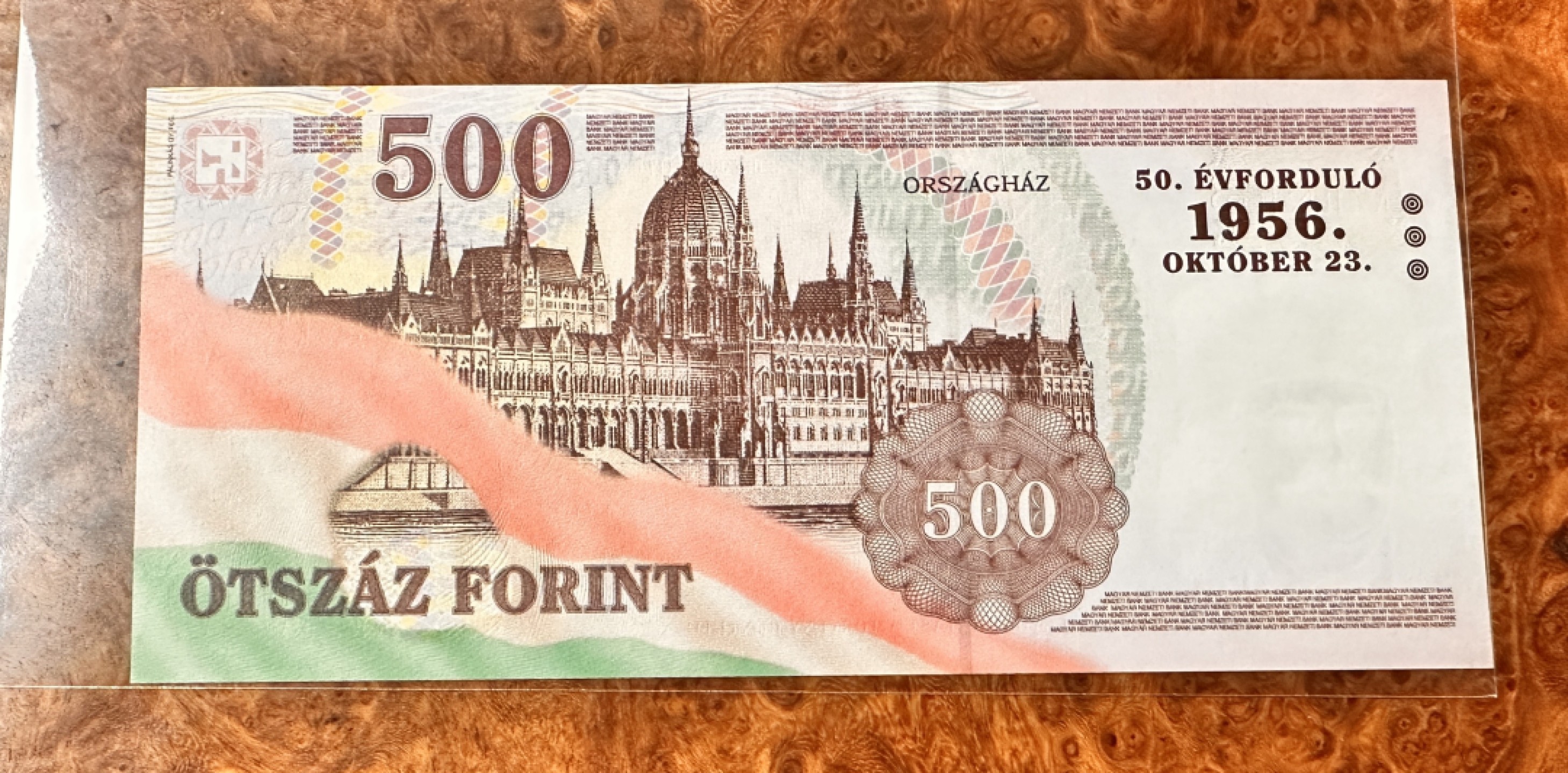 Chase Auction 第21期 - - 外钞、民国钞和人民币混合场！ 匈牙利500元，unc，品相如图！