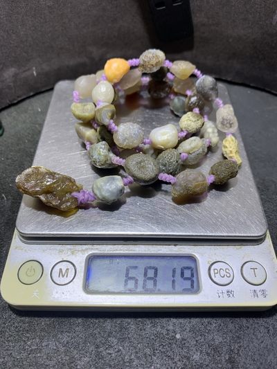 精美阿拉善青花筋脉石玛瑙项链一条， 精美阿拉善青花筋脉石玛瑙项链一条，