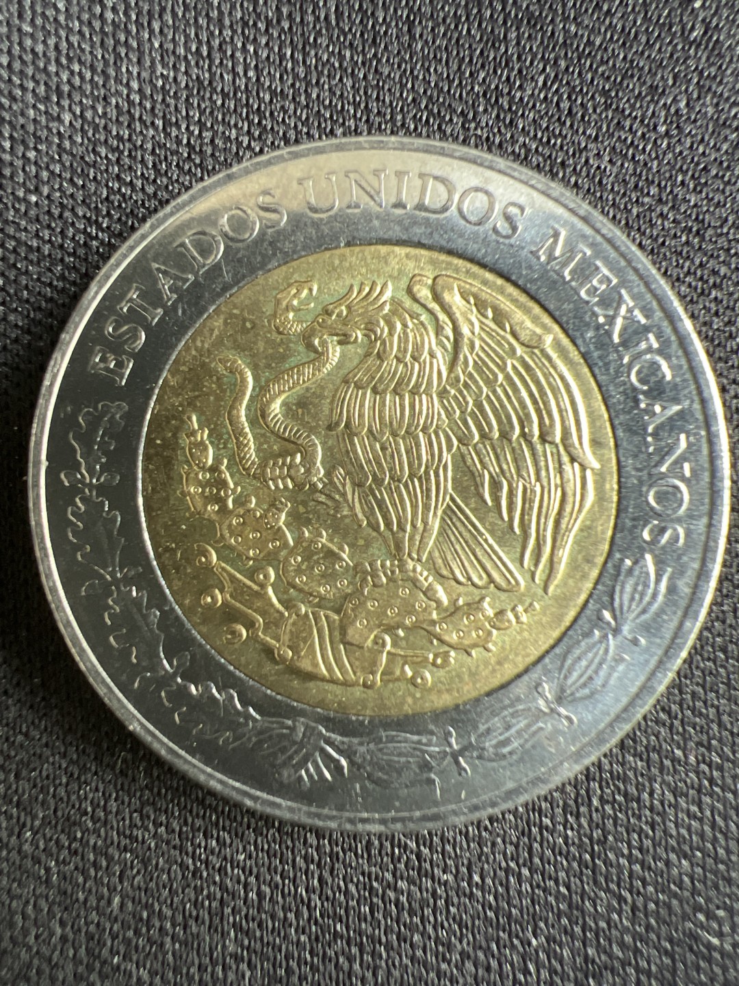 泡泡堂微拍第一 二 一幕硬币捡漏可累计专场👿👿，累计满二十元包邮，接受代拍业务 墨西哥5比索