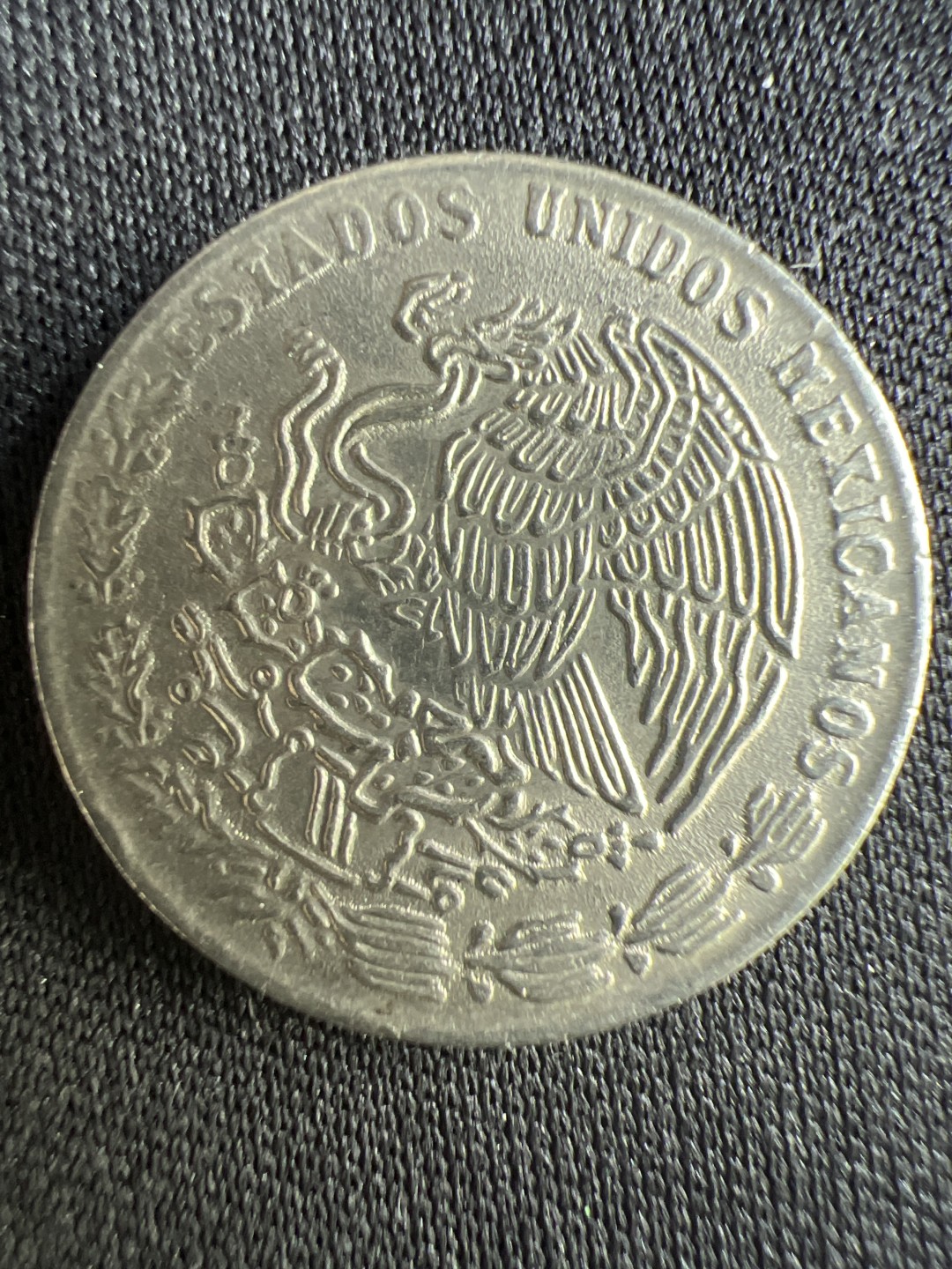 泡泡堂微拍第一 二 二幕硬币捡漏可累计专场👿👿，累计满二十元包邮，接受代拍业务 墨西哥20C