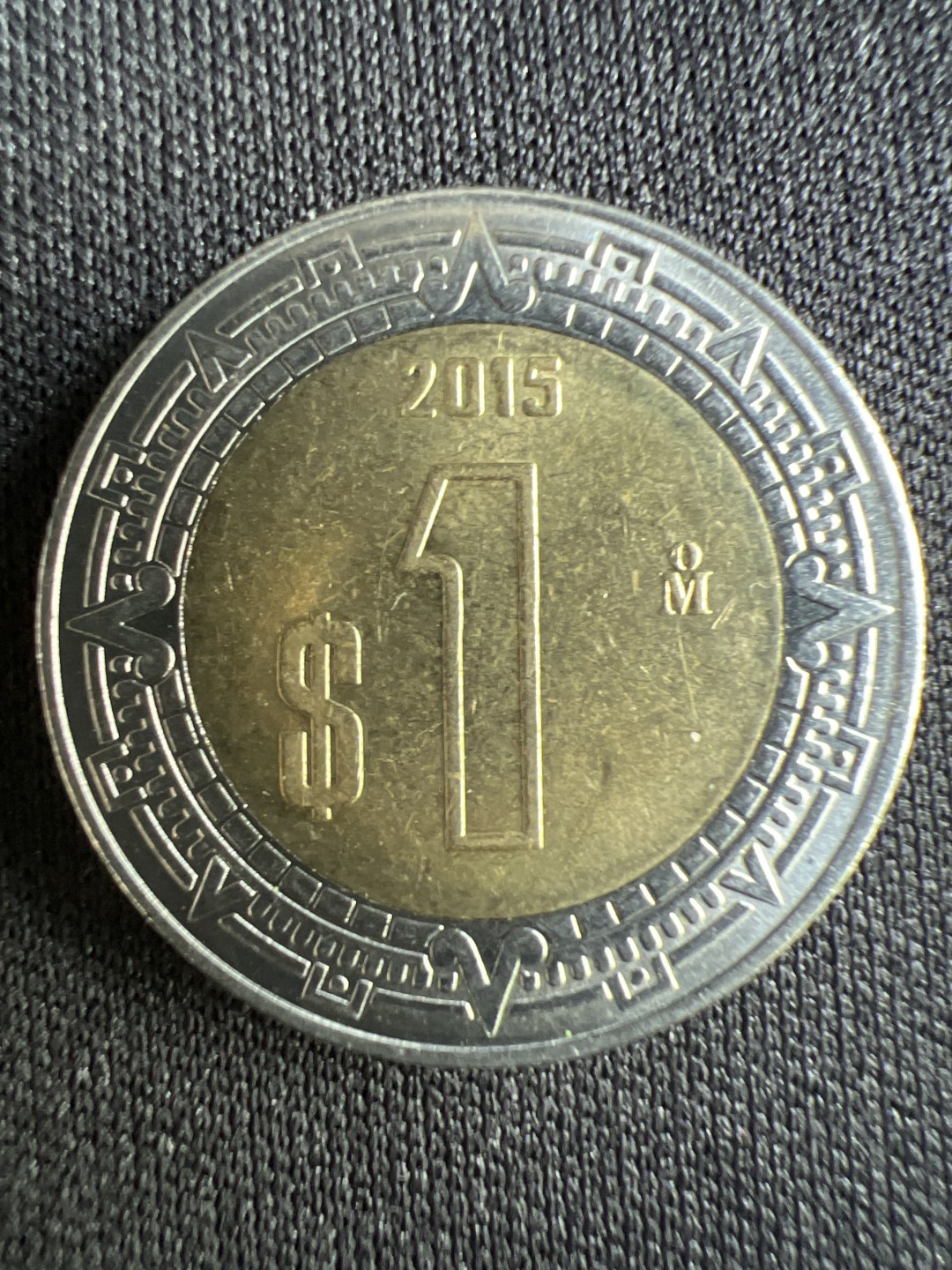 泡泡堂微拍第一 二 二幕硬币捡漏可累计专场👿👿，累计满二十元包邮，接受代拍业务 墨西哥一比索