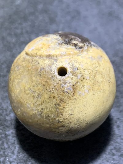 精美亚光发丝料战国红玛瑙俏色巧雕太极随形大单珠一颗 精美亚光发丝料战国红玛瑙俏色巧雕太极随形大单珠一颗