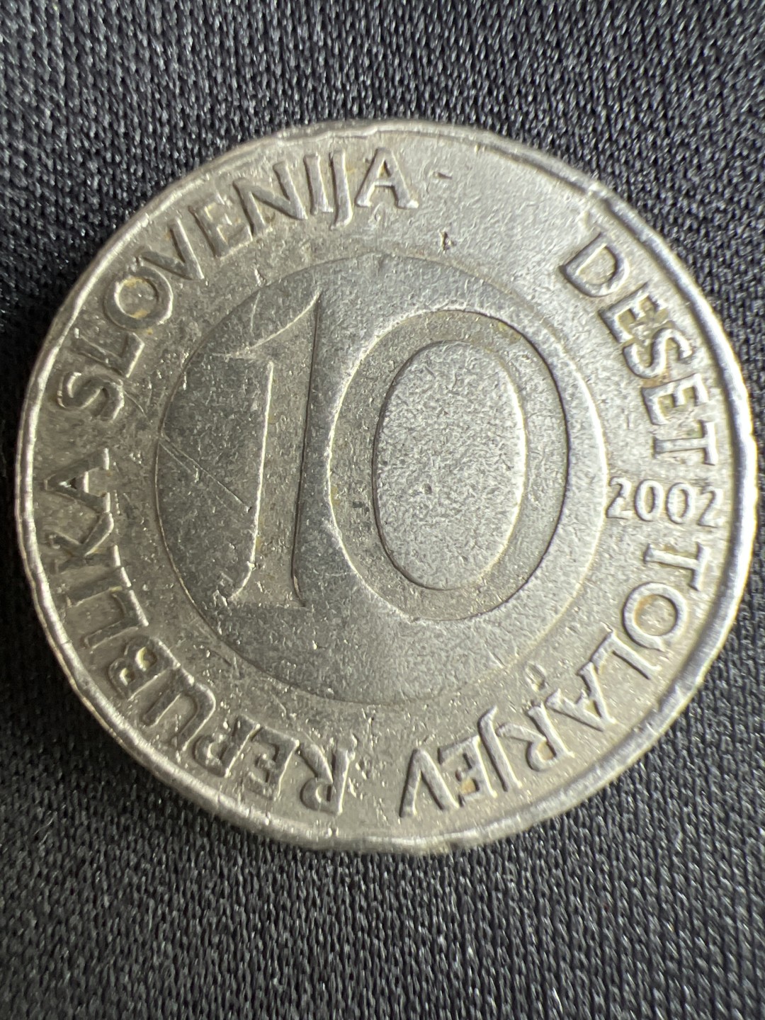 泡泡堂微拍第一 二 二幕硬币捡漏可累计专场👿👿，累计满二十元包邮，接受代拍业务 斯洛文尼亚10普