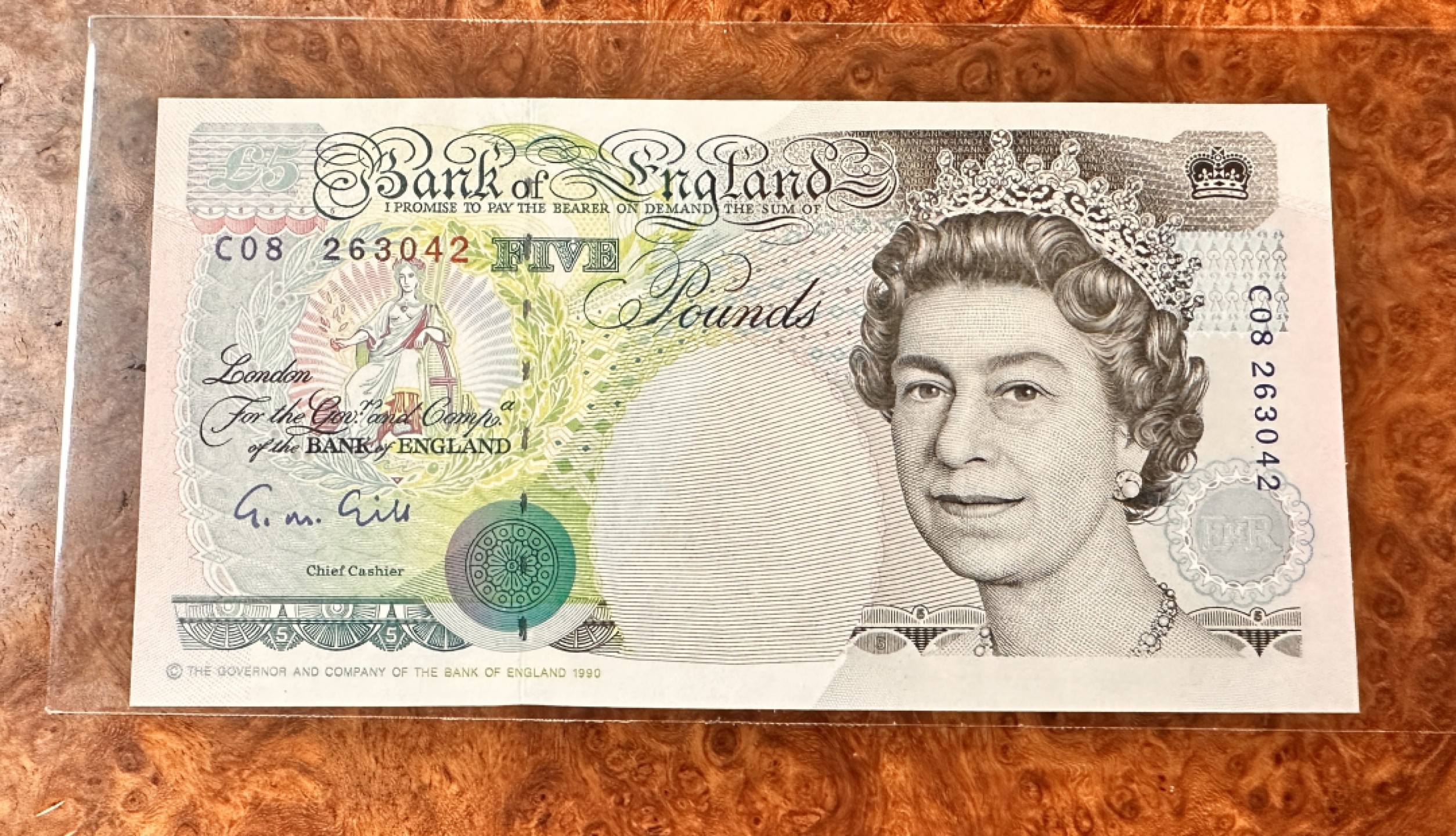 Chase Auction 第21期 - - 外钞、民国钞和人民币混合场！ 英国E序列5镑，皇冠版，unc，品相如图！