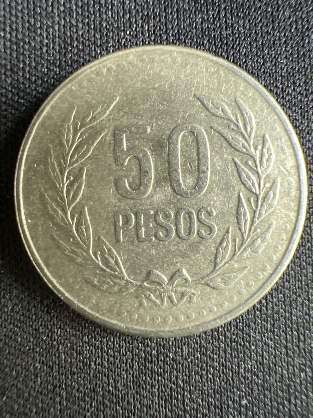 泡泡堂微拍第一 二 二幕硬币捡漏可累计专场👿👿，累计满二十元包邮，接受代拍业务 哥伦比亚50比索