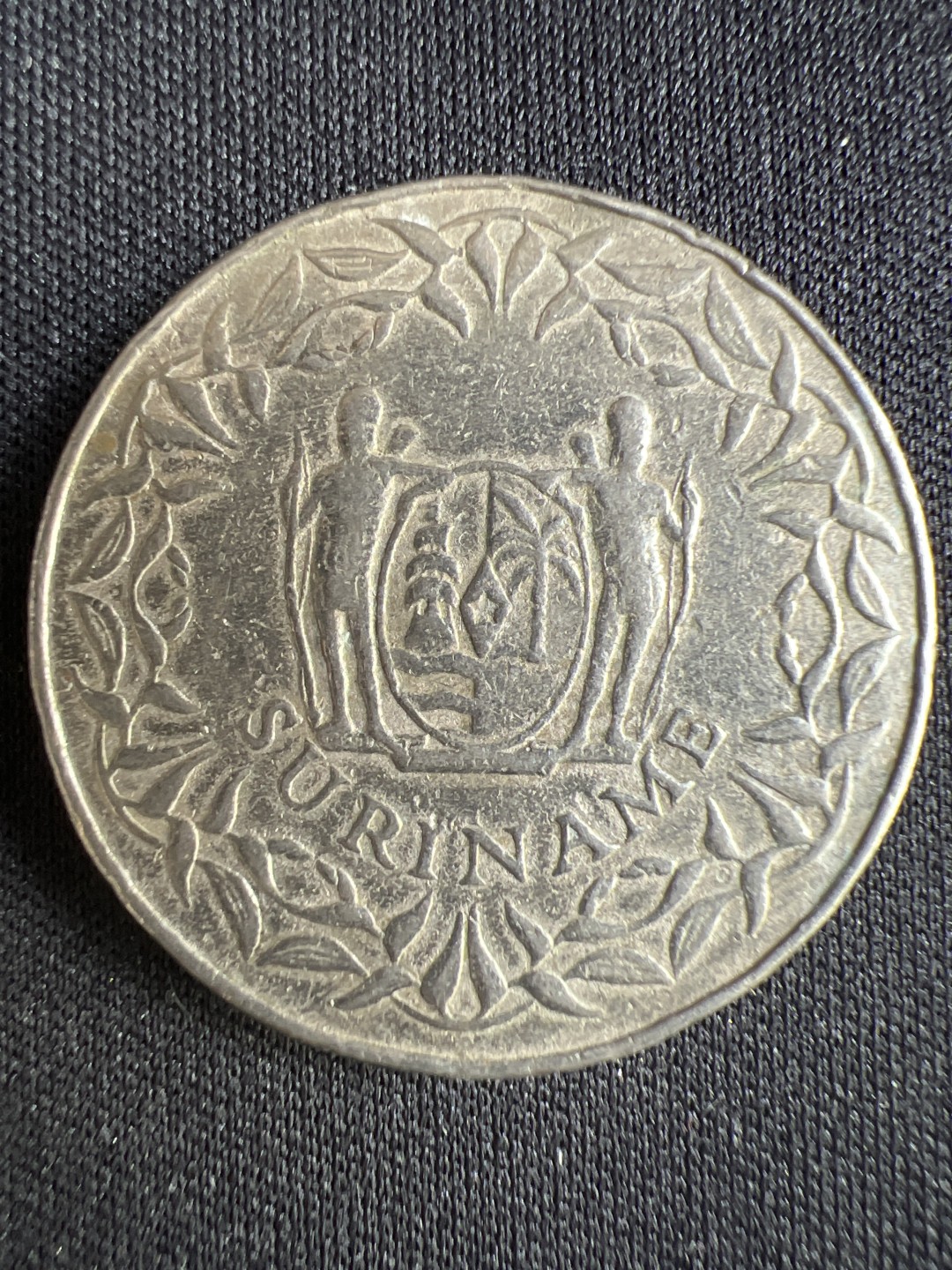 泡泡堂微拍第一 二 二幕硬币捡漏可累计专场👿👿，累计满二十元包邮，接受代拍业务 苏里南250分