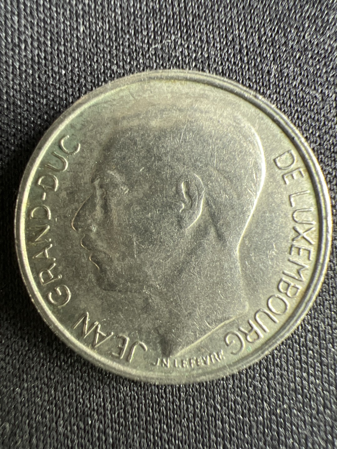 泡泡堂微拍第一 二 一幕硬币捡漏可累计专场👿👿，累计满二十元包邮，接受代拍业务 卢森堡1F