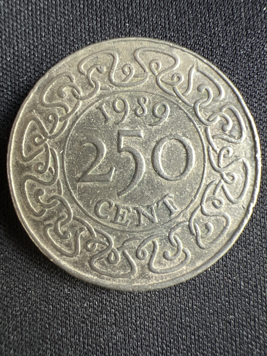 泡泡堂微拍第一 二 二幕硬币捡漏可累计专场👿👿，累计满二十元包邮，接受代拍业务 苏里南250分