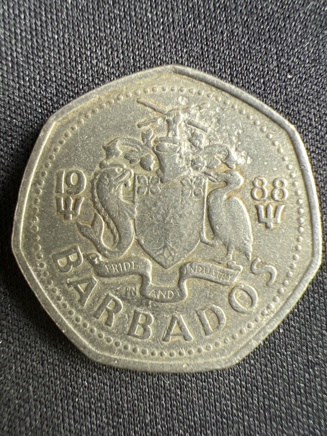 泡泡堂微拍第一 二 一幕硬币捡漏可累计专场👿👿，累计满二十元包邮，接受代拍业务 巴巴多斯一元