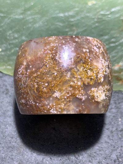 天然高润度罕见水草玛瑙扳指一个， 天然高润度罕见水草玛瑙扳指一个，