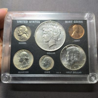 第五十二期 四月第三拍 - 4.3.1美国套币，含4枚银币