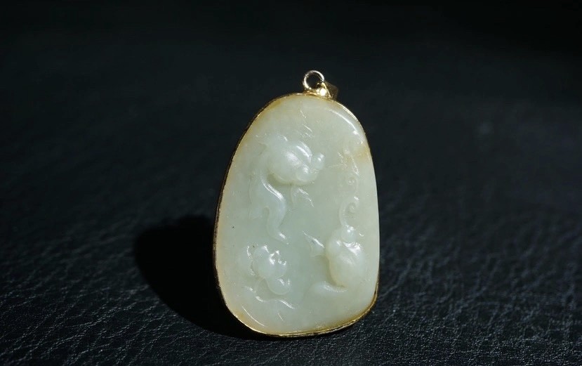 ｜冷门出品｜精选专拍·第叁拾壹场· 苏工老和田玉鱼戏莲挂件