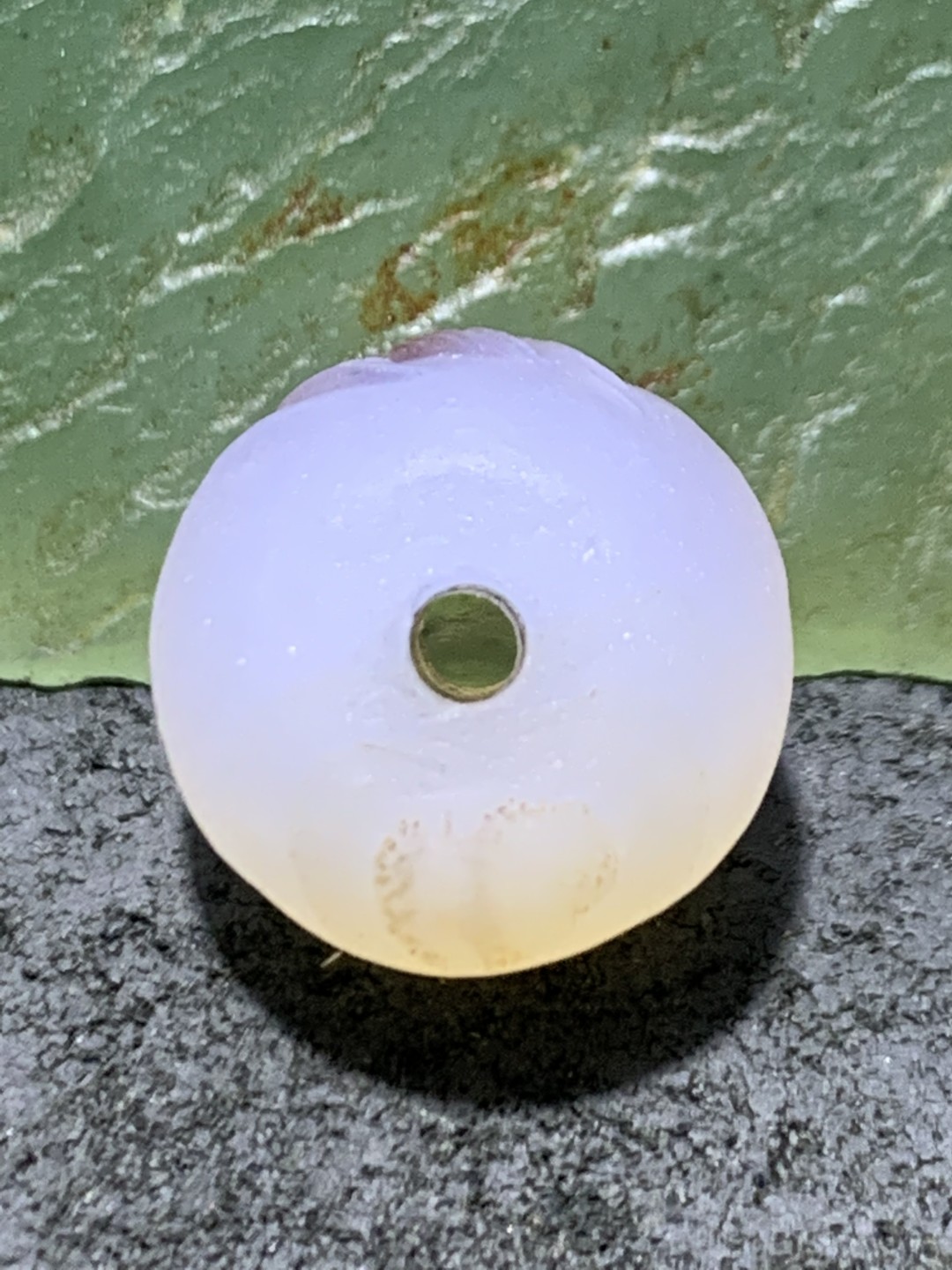 精美亚光高玉化海洋玉髓手工俏色巧雕富贵有鱼墩子一个！