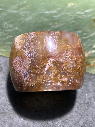 天然高润度罕见水草玛瑙扳指一个， 天然高润度罕见水草玛瑙扳指一个，