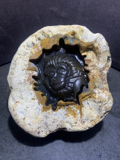 精美天然巴西玛瑙原石雕刻齐天大圣孙悟空摆件，把件一个 - 精美天然巴西玛瑙原石雕刻齐天大圣孙悟空摆件，把件一个