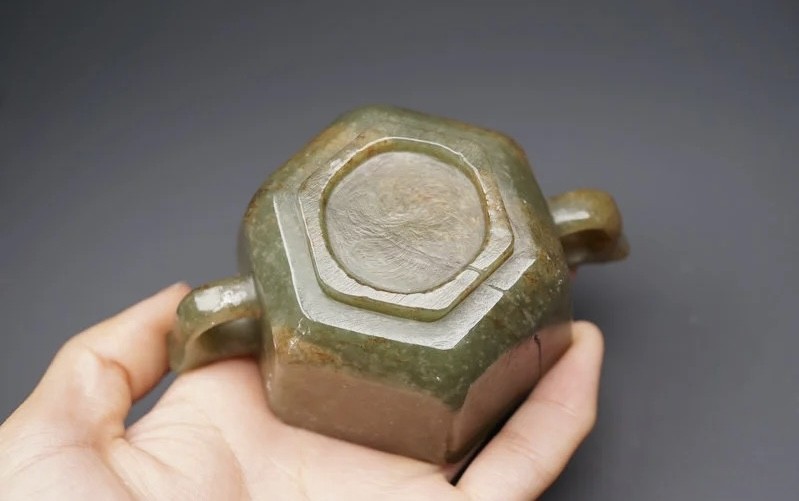 ｜冷门出品｜精选专拍·第叁拾壹场· 和田玉 双耳大玉杯｜尺寸 9.6*6.3*3.8厘米