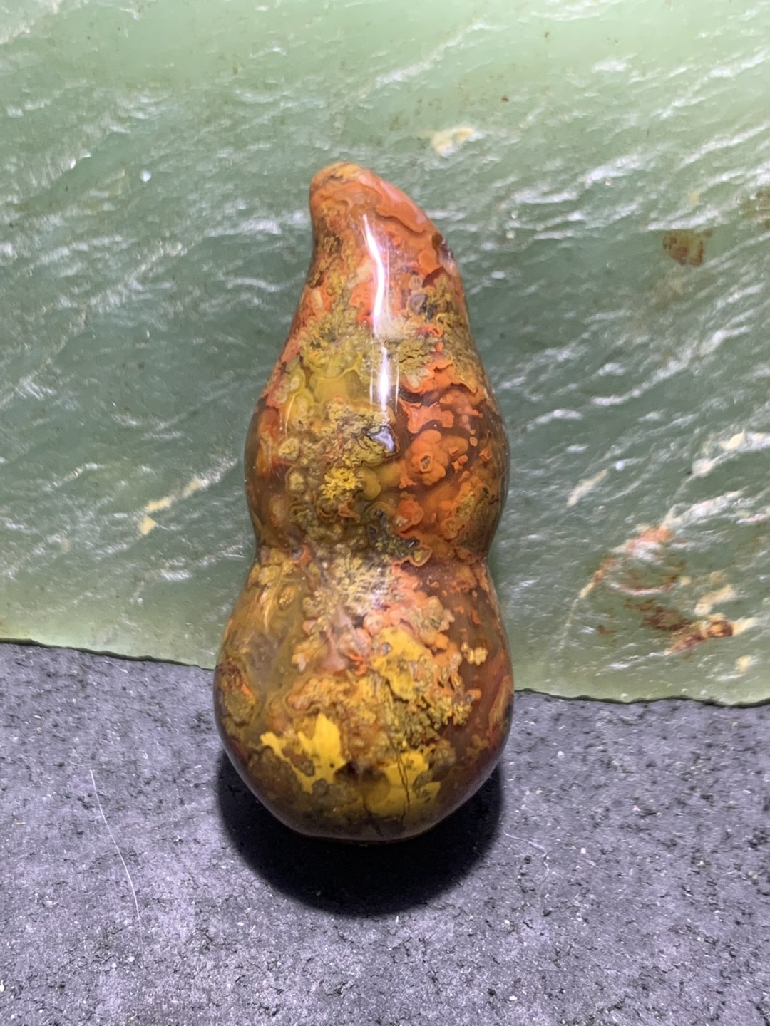 精美草花纹战国红玛瑙葫芦吊坠一个，