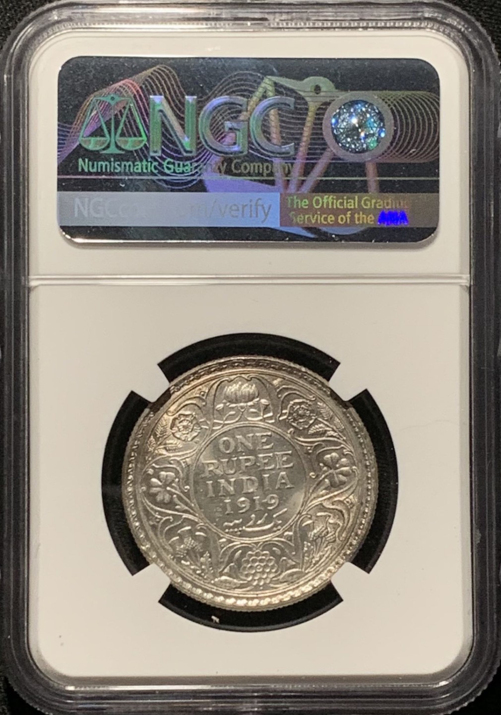 紫瑗钱币——第262期拍卖 英属印度 1919年 B版 乔治五世 1卢比 银币 NGC MS62