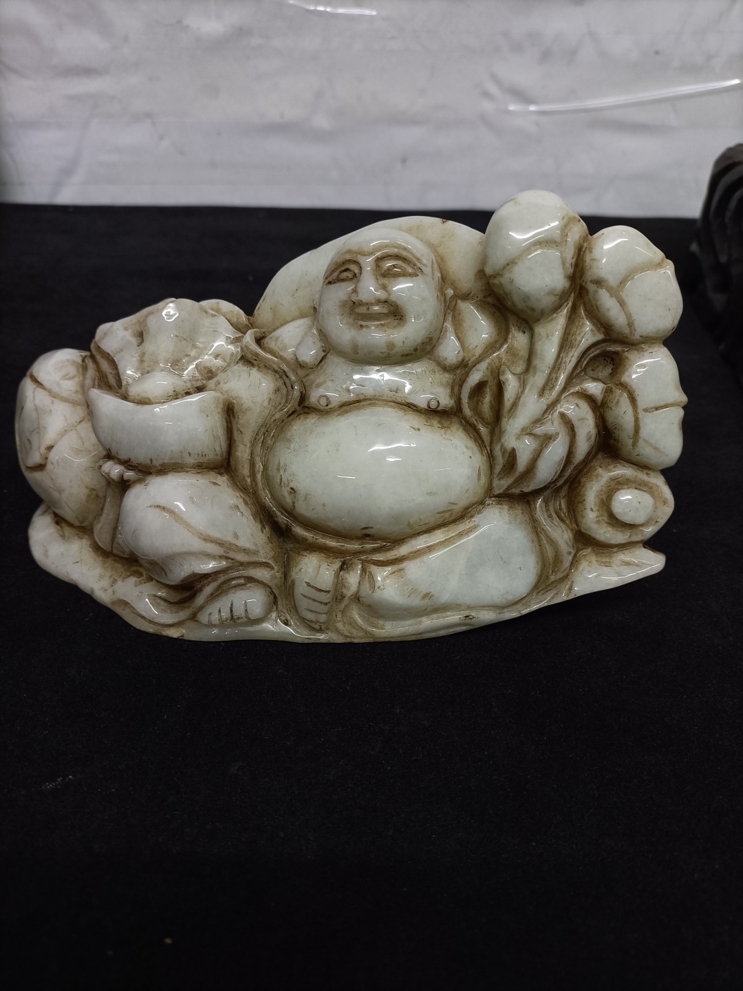 旧藏晚清一件天然翡翠雕摆件
