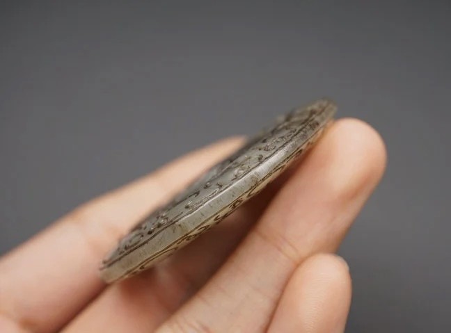 ｜冷门出品｜精选专拍·第叁拾贰场· 和田玉 龙纹圆牌挂件