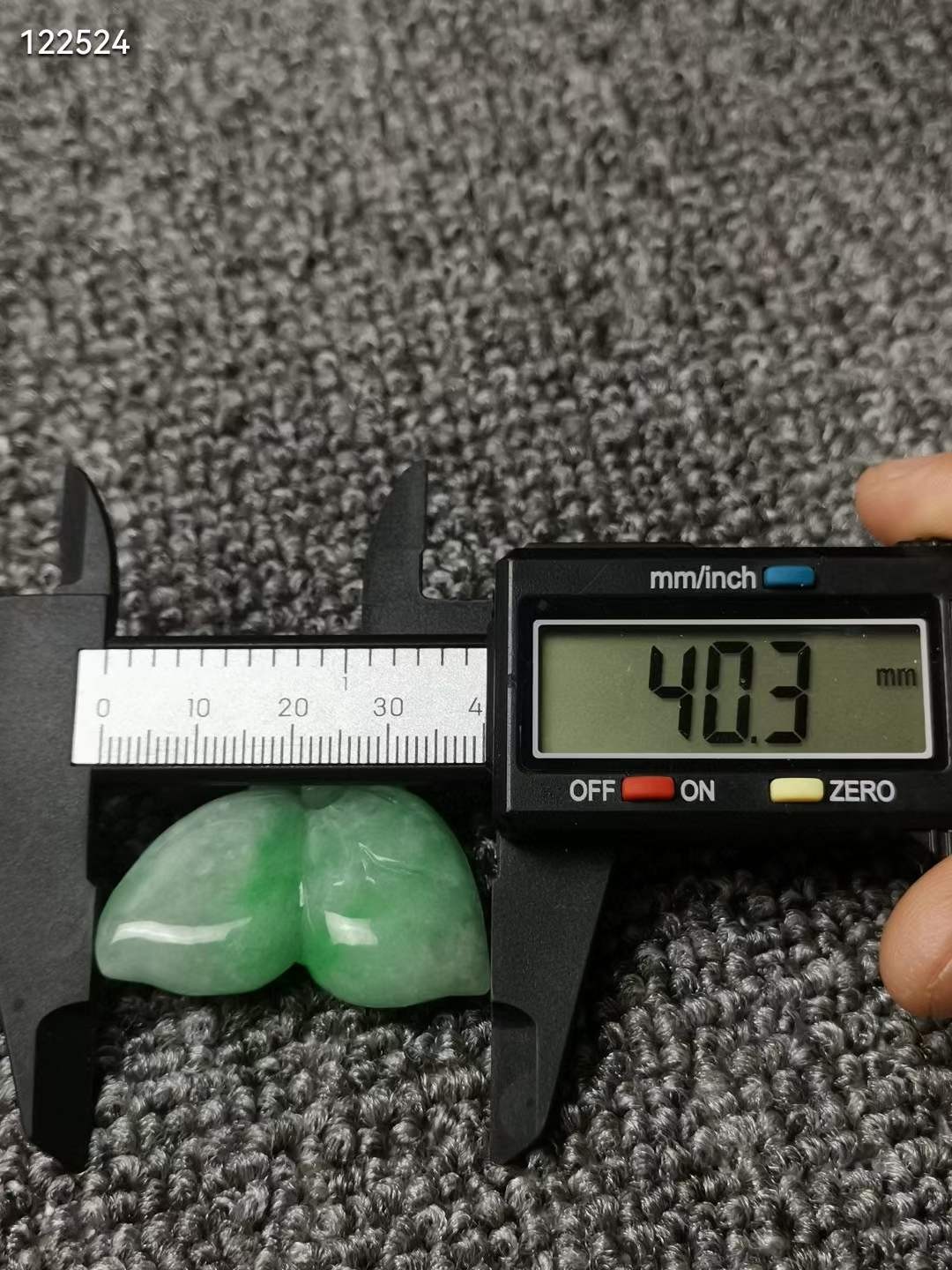 老翡翠挂件