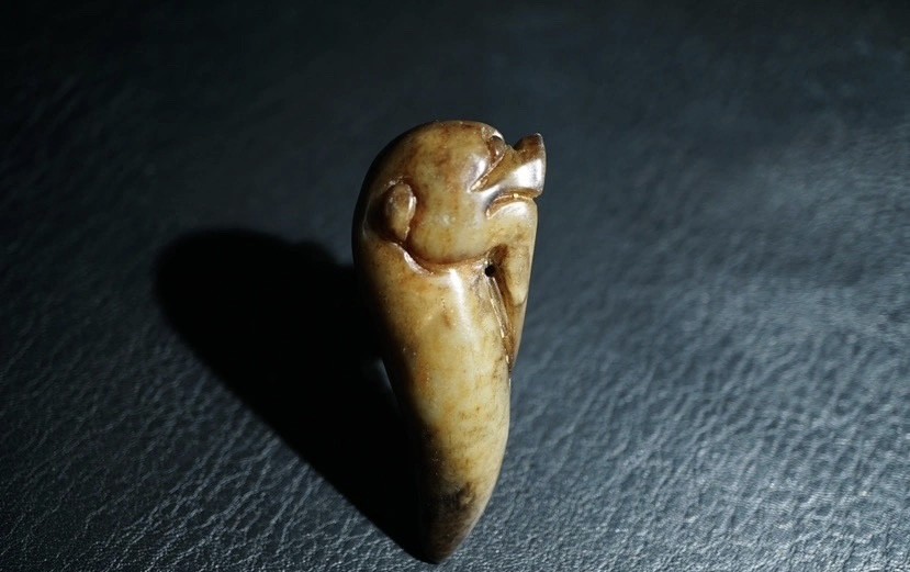 ｜冷门出品｜精选专拍·第叁拾贰场· 明清工老和田玉玉龙把件