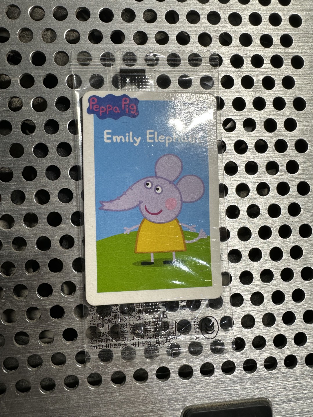 CSIS-GREAT评级精品钱币拍卖第一百九十期 小猪佩奇 正版冰箱贴 有塑封 品如图 食品贴